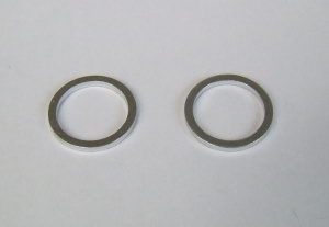 Gasket ring for rear swingarm monolever