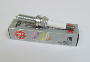 Spark plug NGK LMAR8AI-10